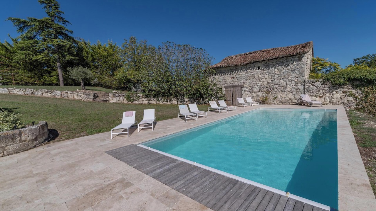 Photo of Outdoor in Saint-Martin-de-Beauville