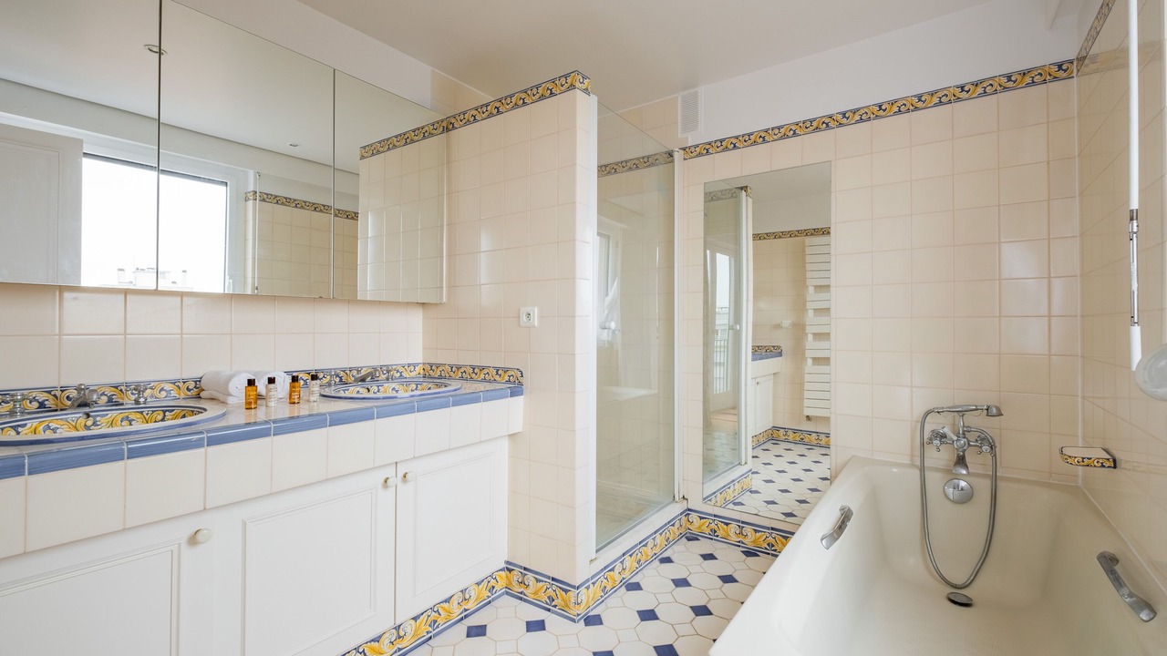 Photo of Bathroom in Centre Ville