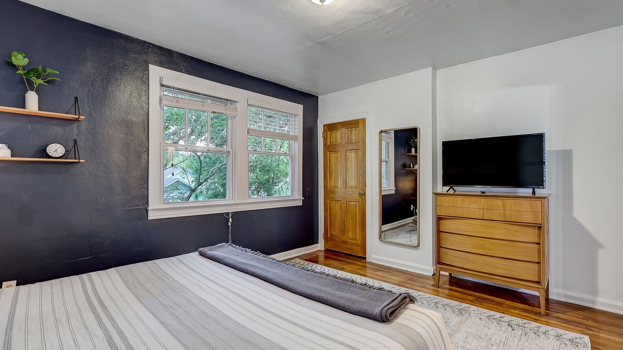 Photo of Bedroom in Riverside