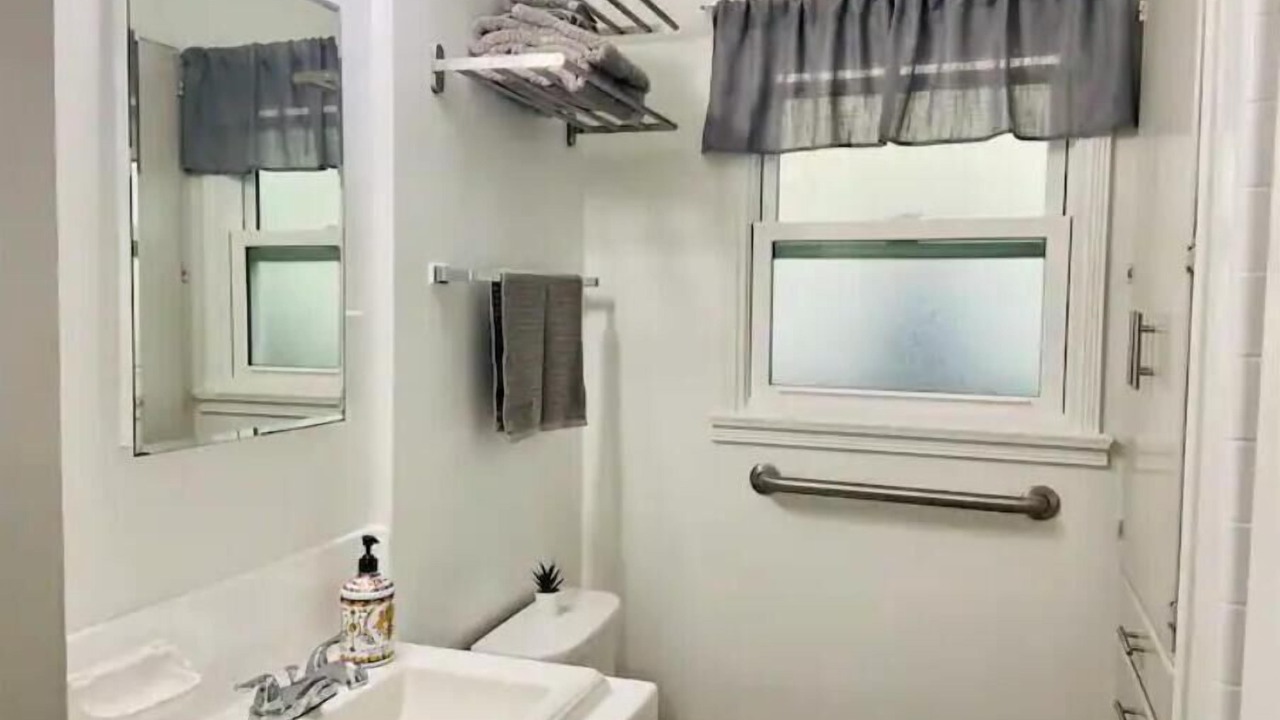 Photo of Bathroom in South of Conant
