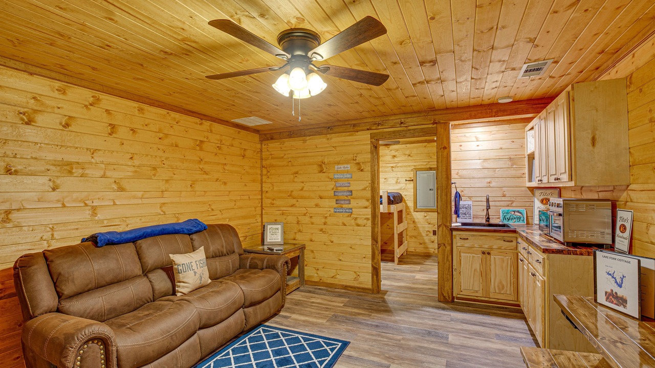 Photo of Bedroom in Quitman