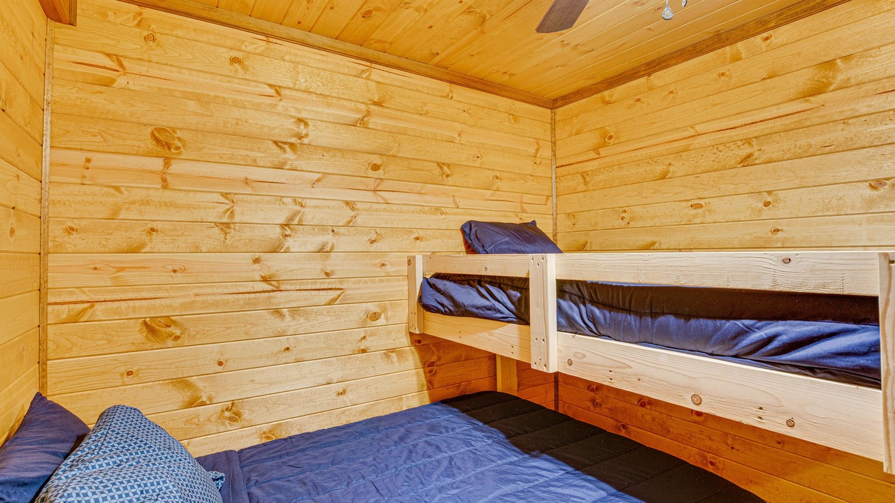 Photo of Bedroom in Quitman