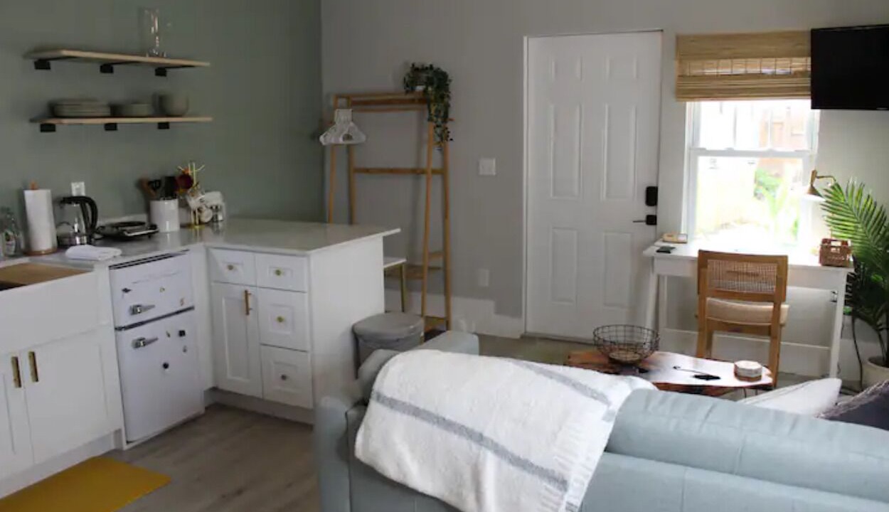 Photo of Livingroom in Lake Worth