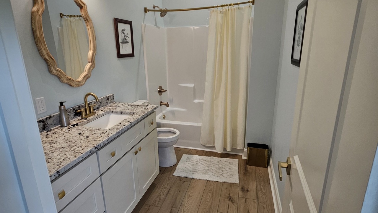 Photo of Bathroom in Boothville-Venice