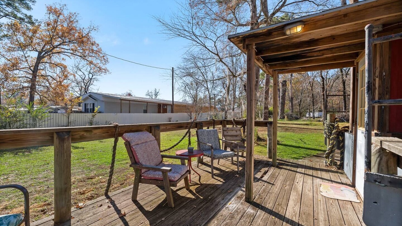 Photo of Patio Balcony in Uncertain