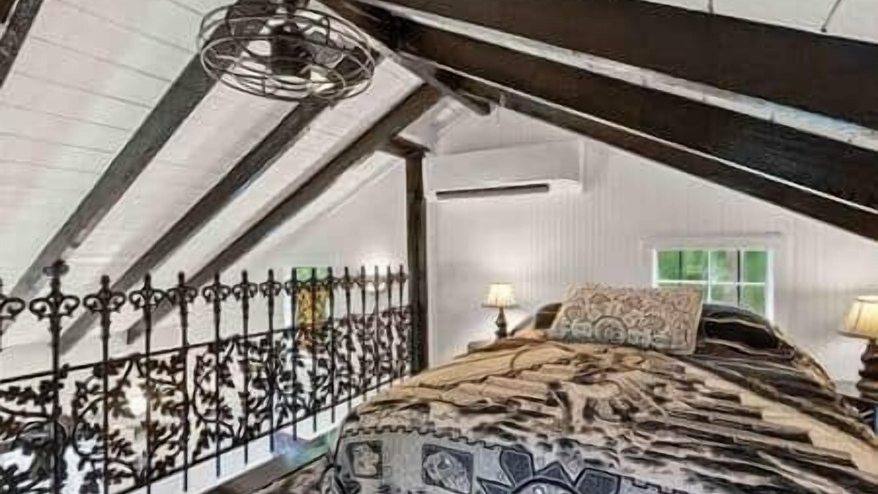 Photo of Bedroom in Atchafalaya