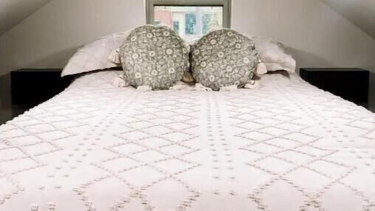 Photo of Bedroom in Russellville