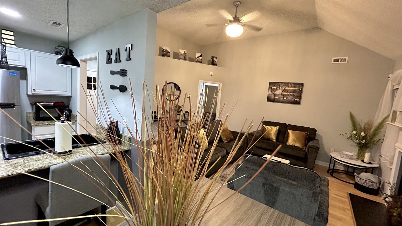 Photo of Livingroom in Sharpsburg