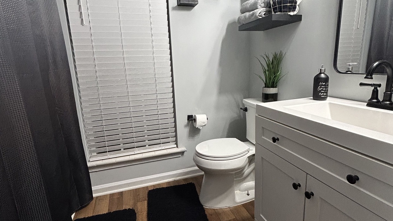 Photo of Bathroom in Sharpsburg