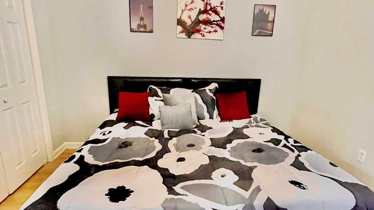 Photo of Bedroom in Sharpsburg