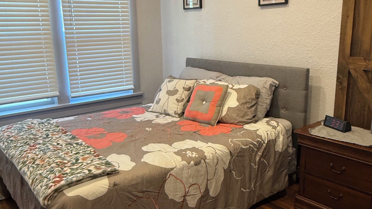 Photo of Bedroom in Russellville