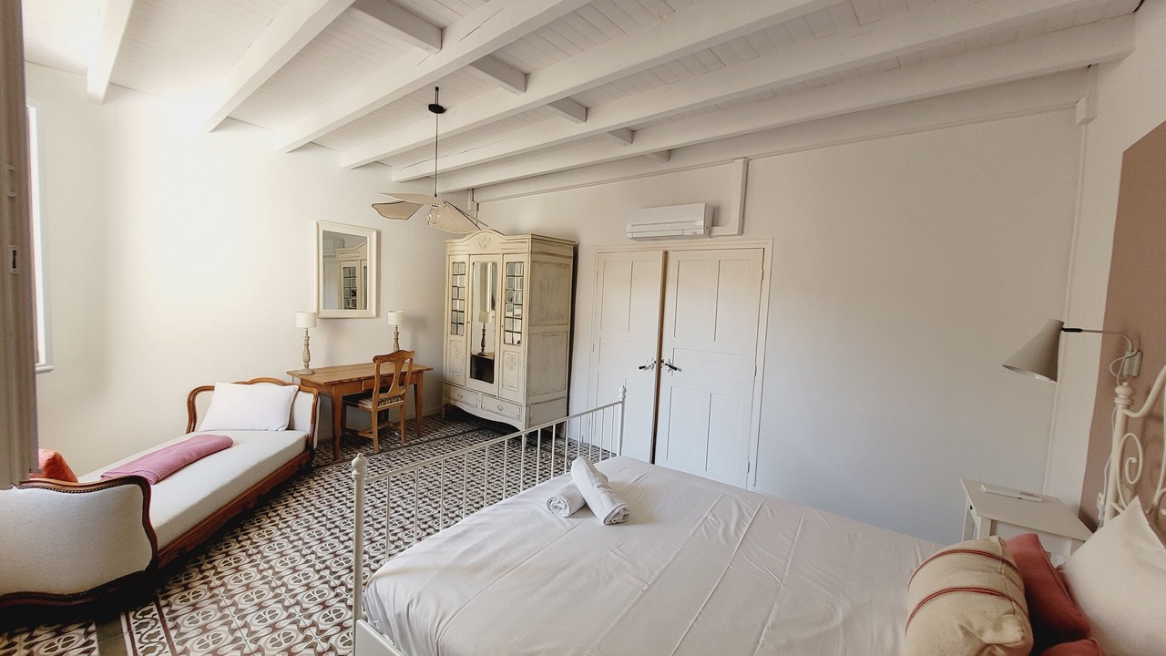 Photo of Bedroom in Villeneuve-les-Beziers