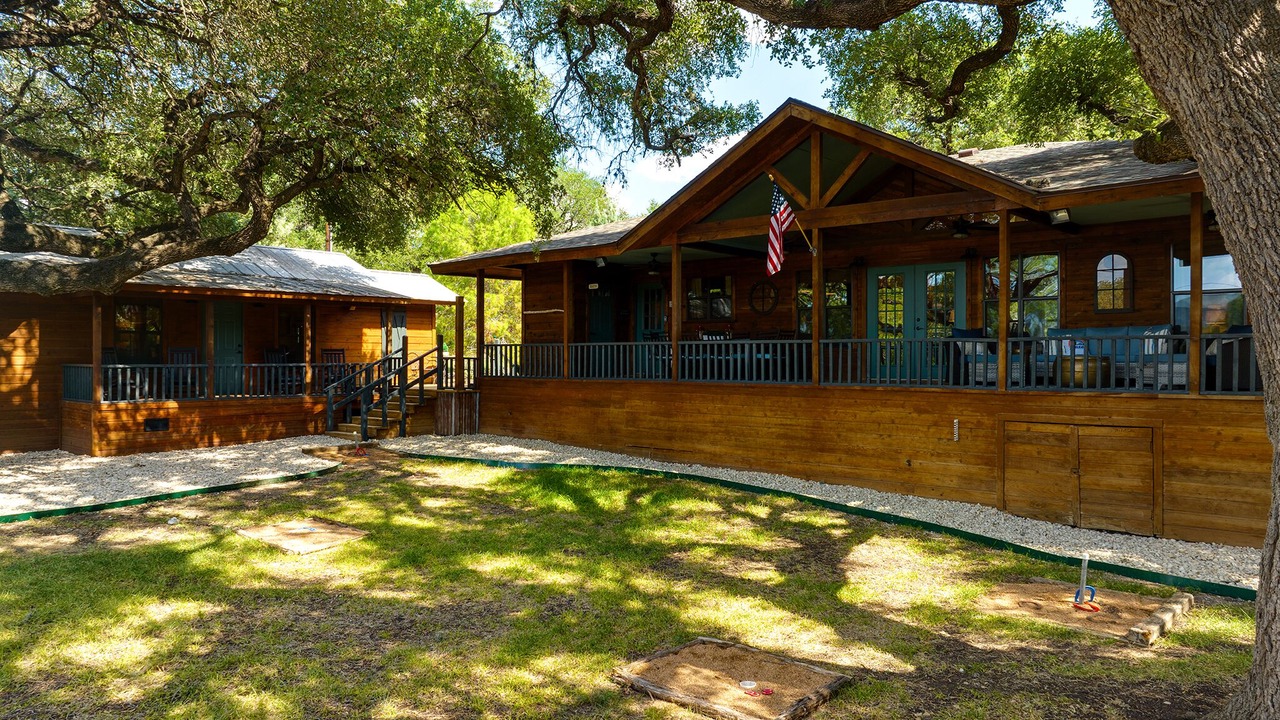 Photo of Others in Leakey