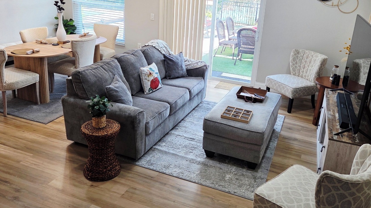 Photo of Livingroom in Deltona Lakes