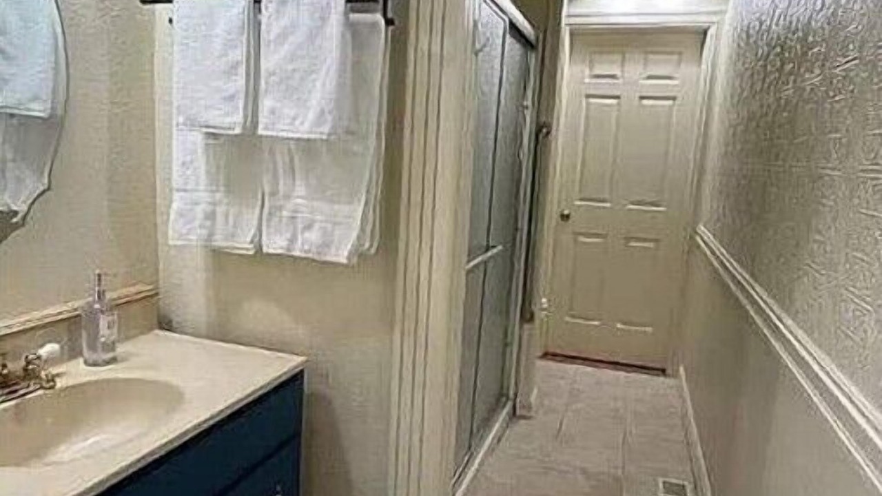 Photo of Bathroom in Park Hill