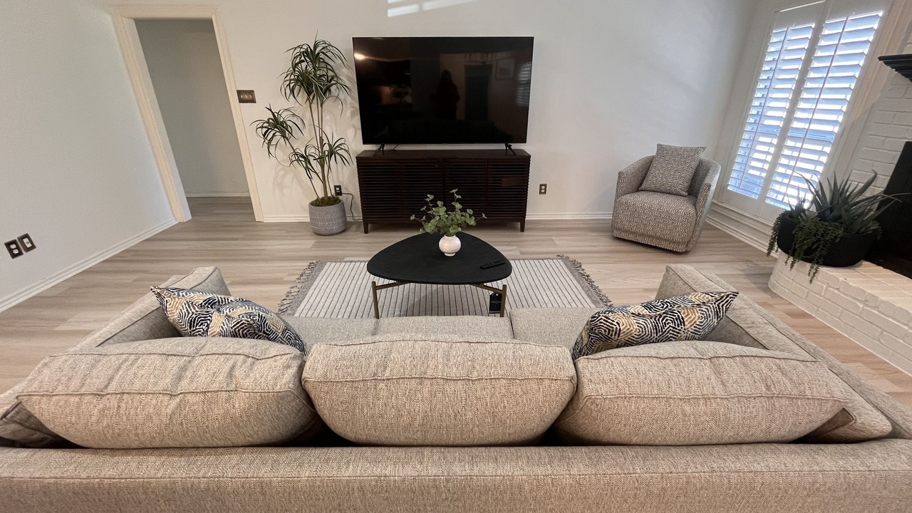 Photo of Livingroom in College Station
