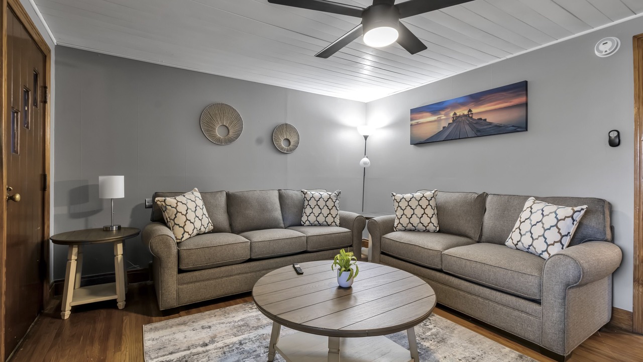 Photo of Livingroom in Cheektowaga