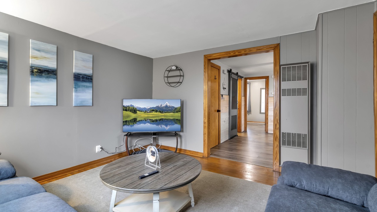 Photo of Livingroom in Cheektowaga