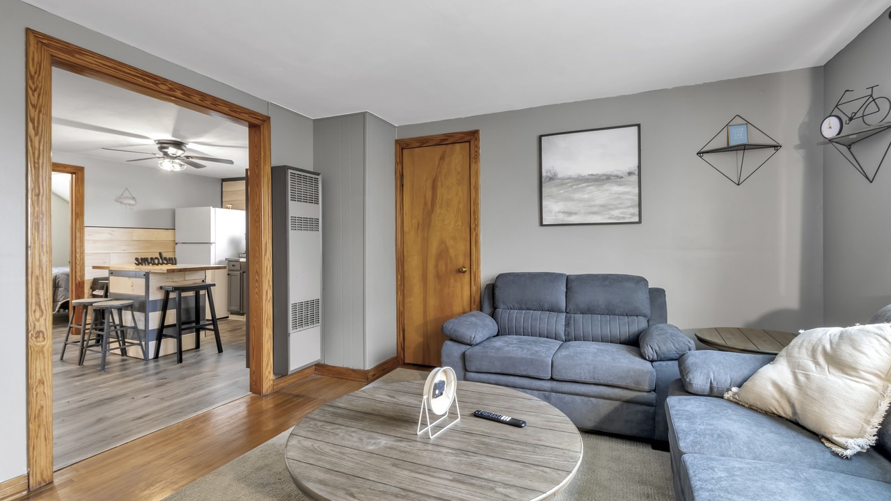 Photo of Livingroom in Cheektowaga