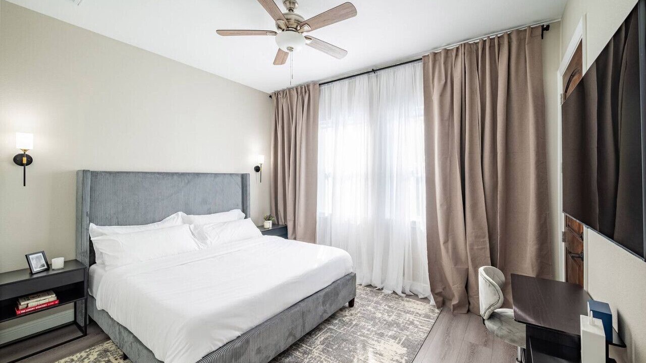Photo of Bedroom in Greater Fondren Southwest