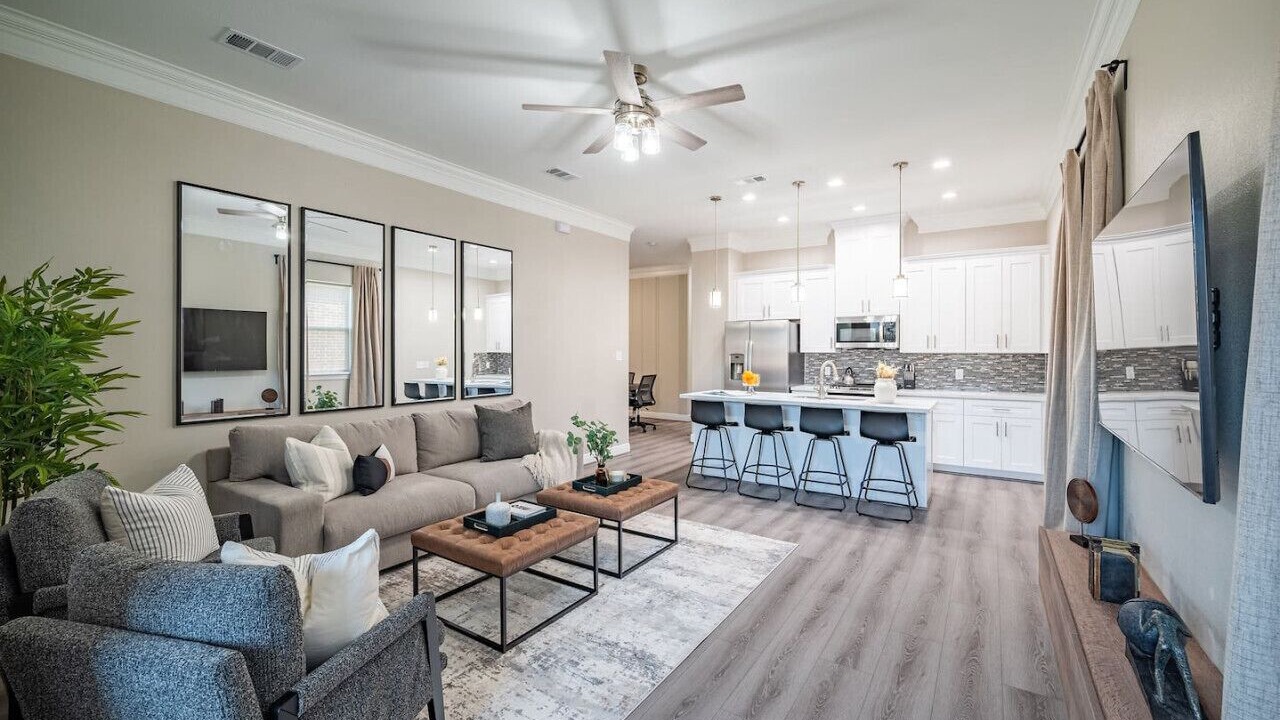 Photo of Livingroom in Greater Fondren Southwest
