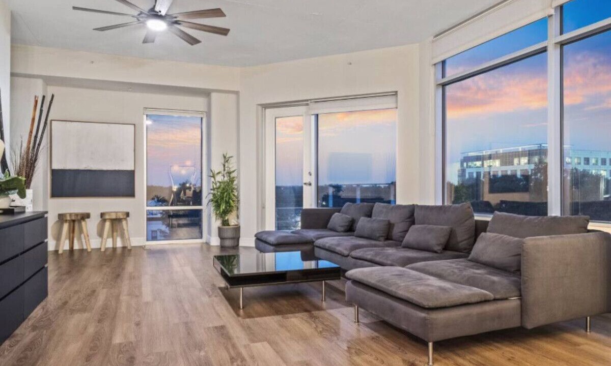 Photo of Livingroom in South Eola