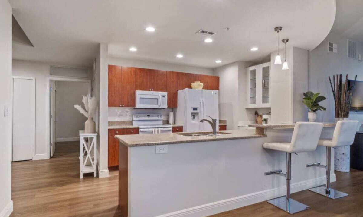 Photo of Kitchen in South Eola