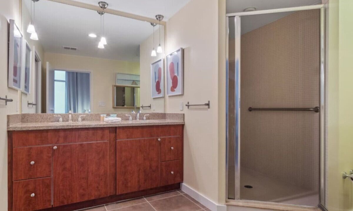 Photo of Bathroom in South Eola