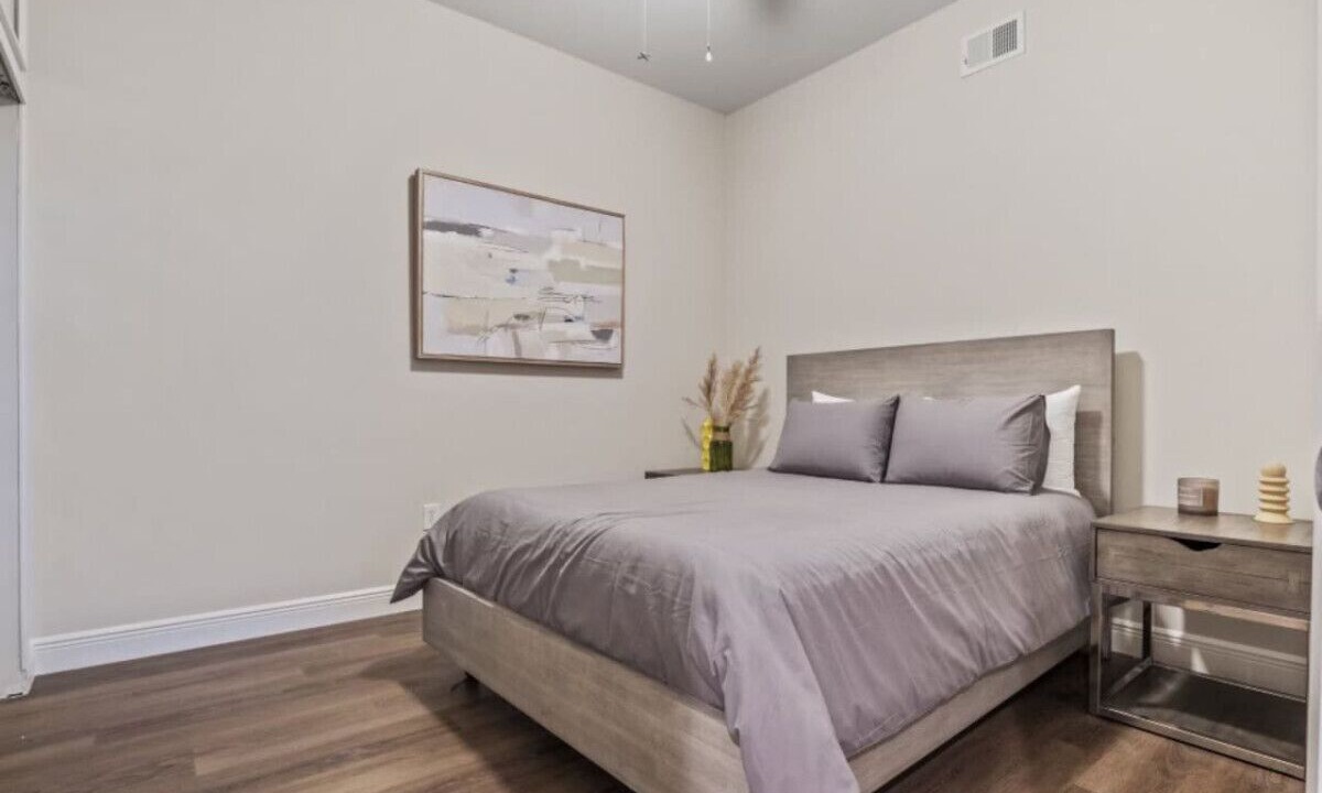 Photo of Bedroom in South Eola