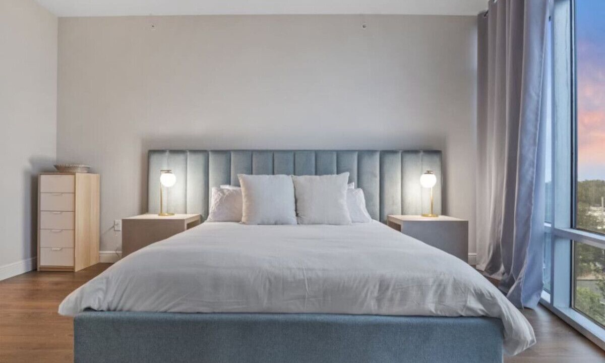 Photo of Bedroom in South Eola