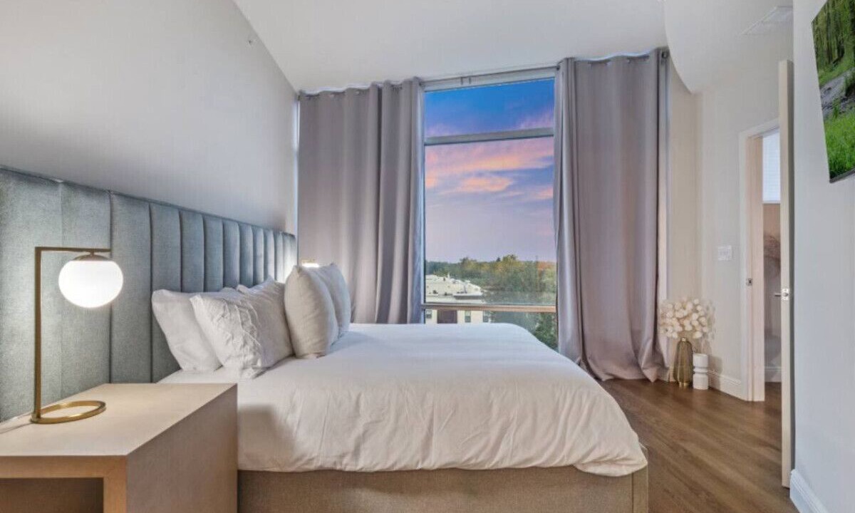 Photo of Bedroom in South Eola