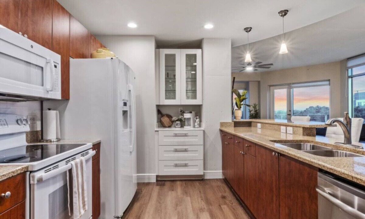 Photo of Kitchen in South Eola