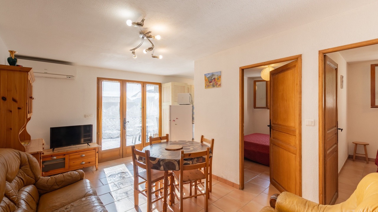 Photo of Livingroom in Chambonas