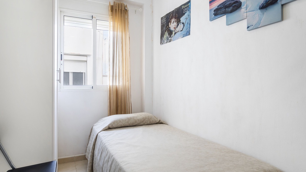 Photo of Bedroom in Benicalap