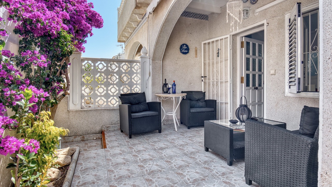 Photo of Patio Balcony in Los Balcones