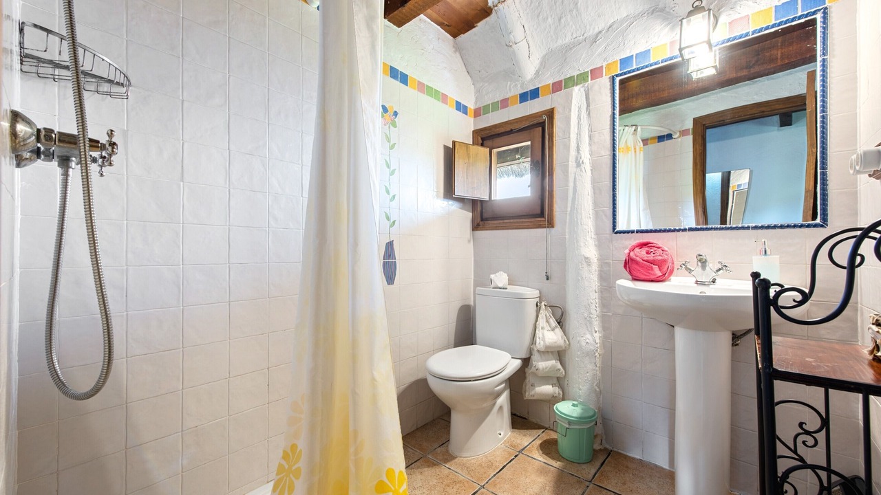 Photo of Bathroom in Deltebre