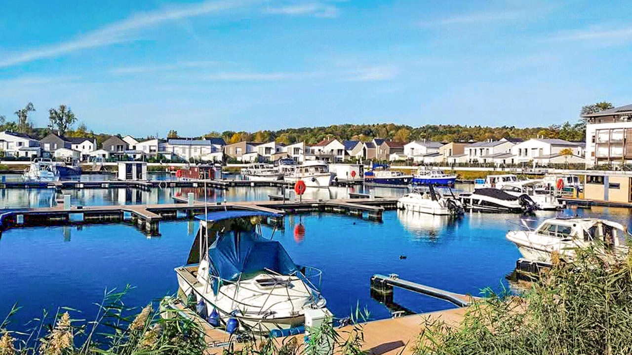 Photo of Others in Le Vaumain