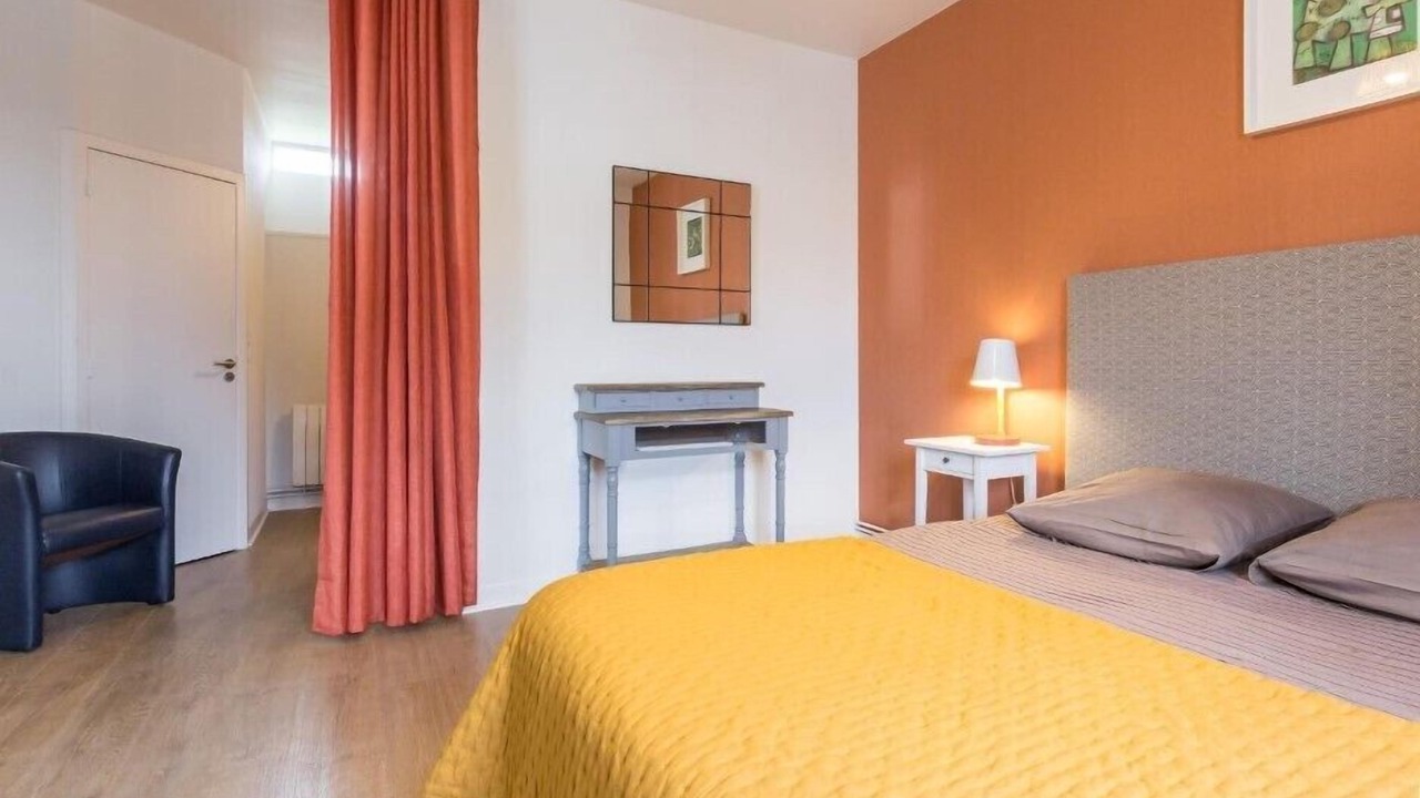 Photo of Bedroom in Longues-sur-Mer