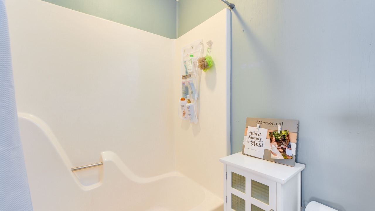 Photo of Bathroom in Bowling Green
