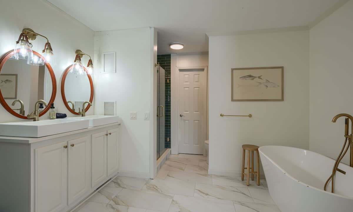 Photo of Bathroom in Logan