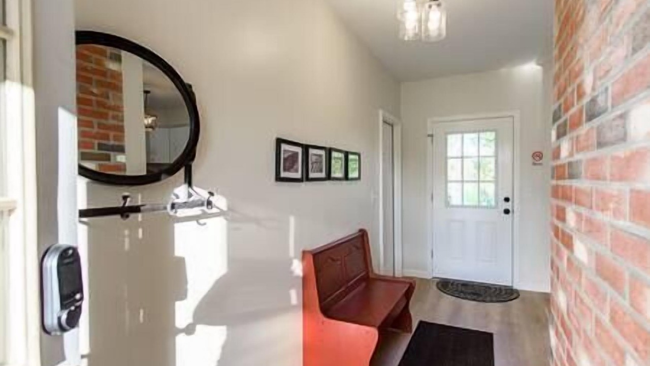 Photo of Bedroom in Pepperell