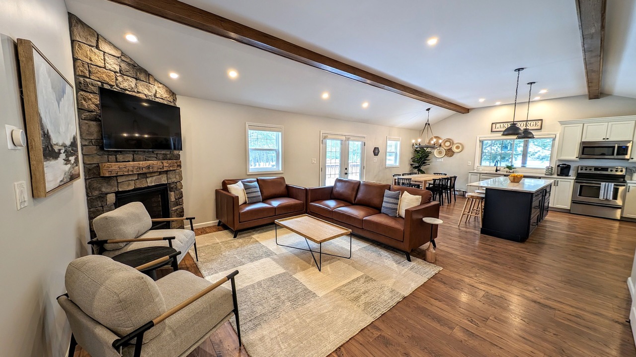 Photo of Livingroom in Lake George