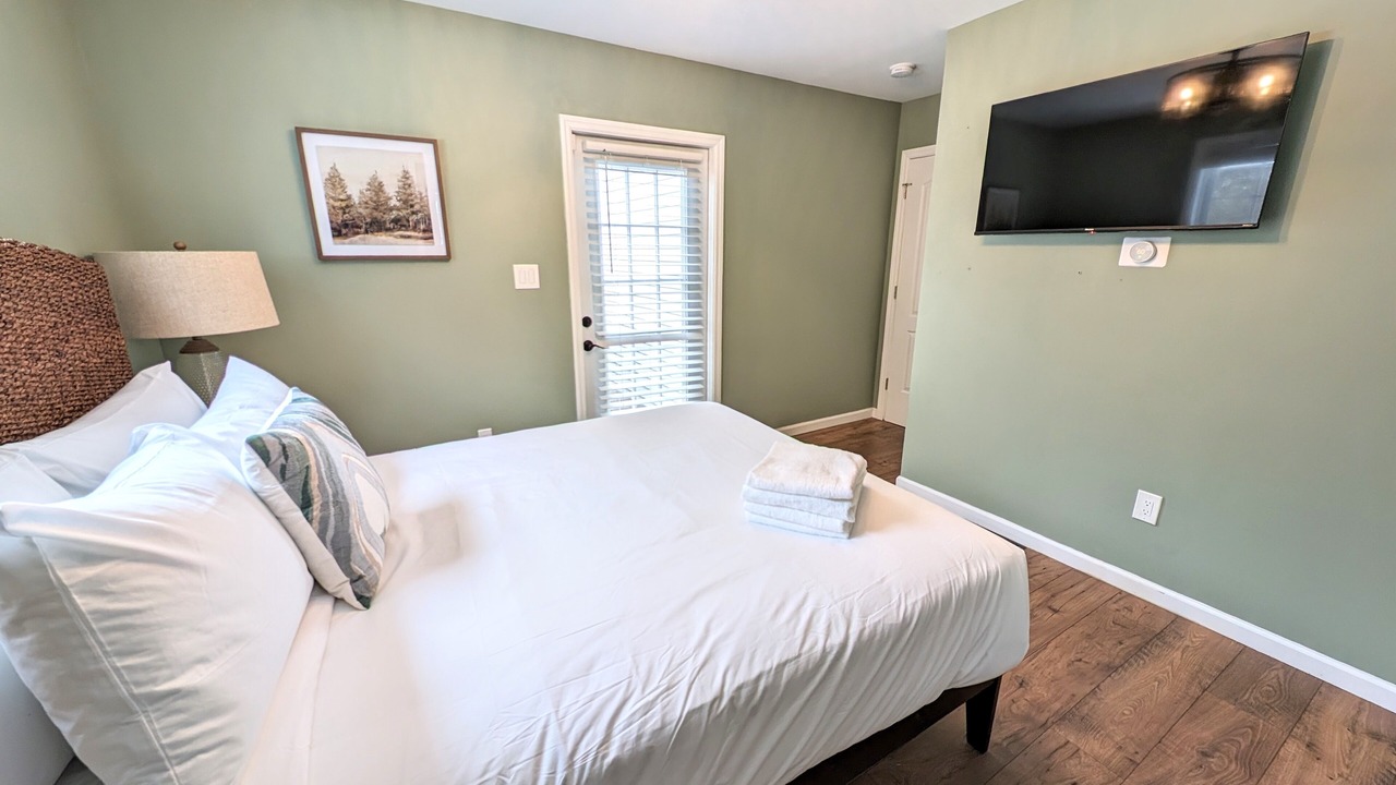 Photo of Bedroom in Lake George