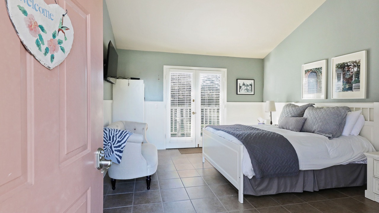 Photo of Bedroom in Coupeville