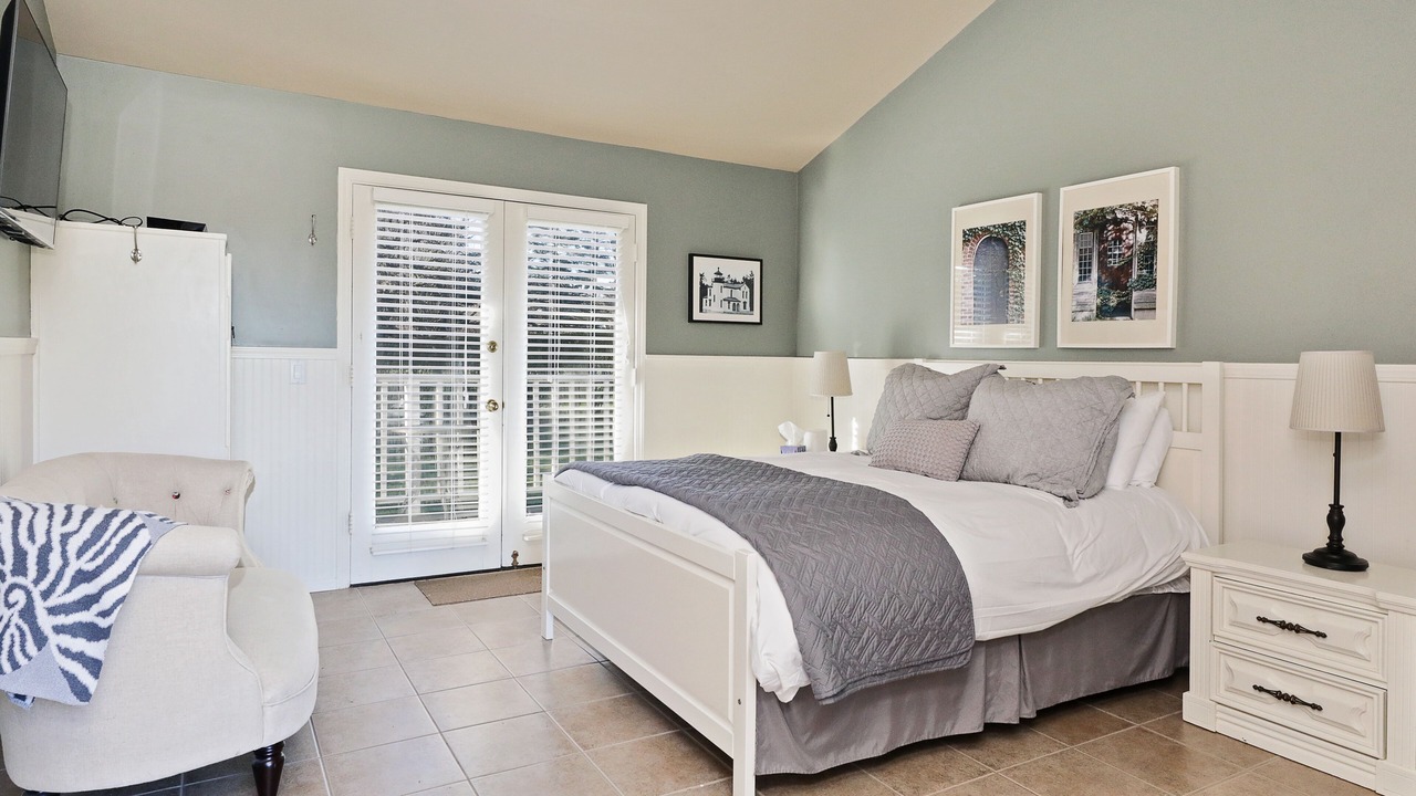 Photo of Bedroom in Coupeville