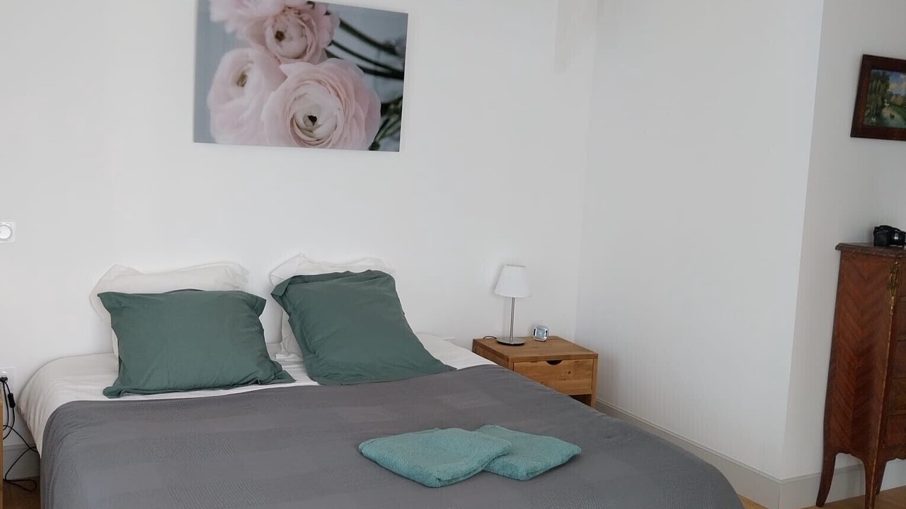 Photo of Bedroom in Carolles