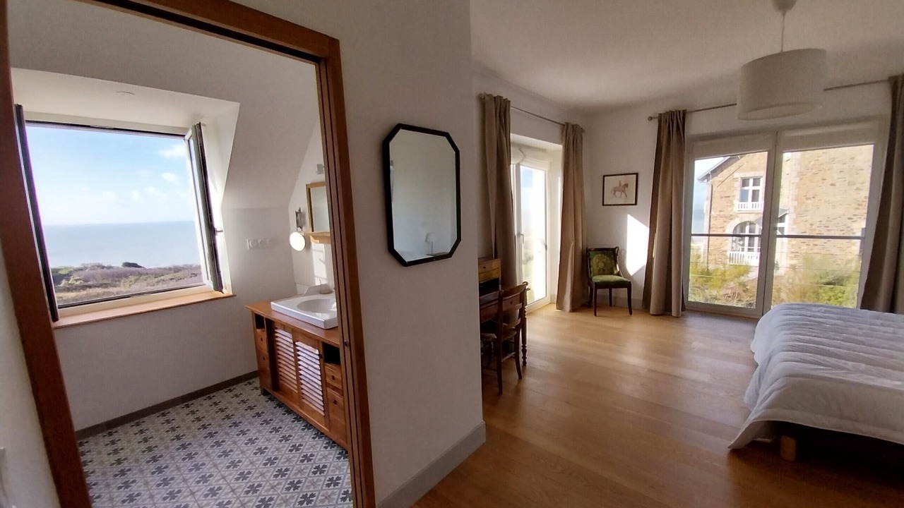 Photo of Bedroom in Carolles