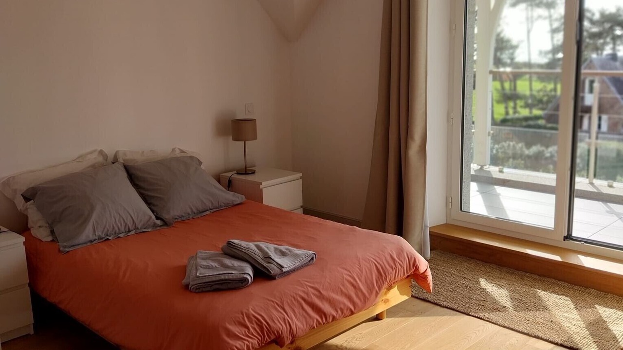 Photo of Bedroom in Carolles