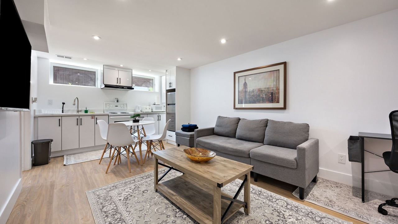 Photo of Livingroom in Pickering