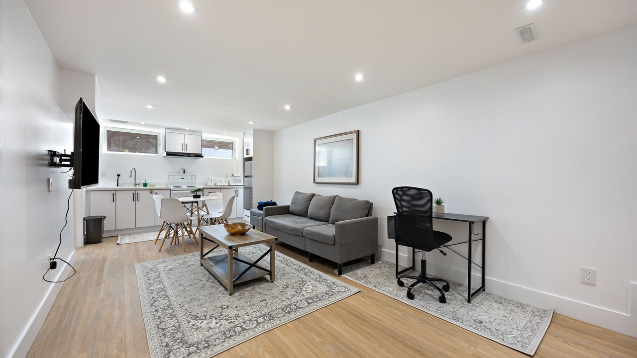 Photo of Livingroom in Pickering